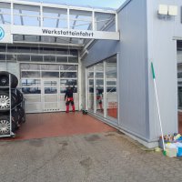 Landrover Jaguar Reinigung der Aufbereitungshallen