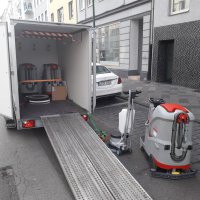 Lager und Fuhrpark