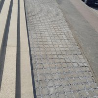 Betonreinigung Bodenflächen bei McLaren & Aston Martin