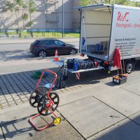 Betonreinigung Bodenflächen bei McLaren & Aston Martin